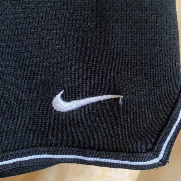 Nike Dri-Fit Athletic Shorts Black White Trim Shorts Size … - Picture 6 of 8